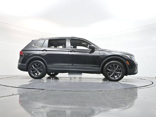 Used 2023 Volkswagen Tiguan SE FWD image 53