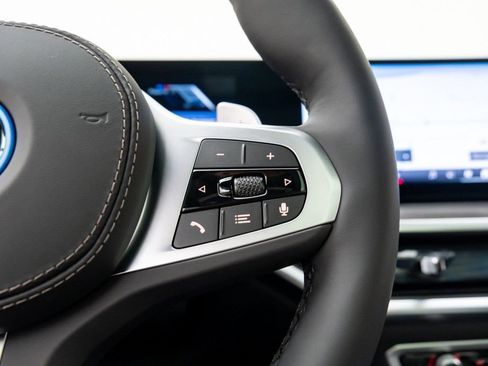 New 2026 BMW X5 xDrive50e w/ Executive Package image 34