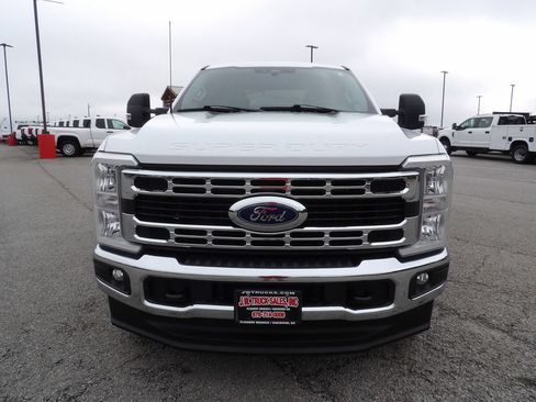 Used 2024 Ford F250 XLT w/ FX4 Off-Road Package AWD/4WD image 12