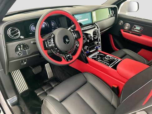 New 2026 Rolls-Royce Cullinan AWD/4WD image 9