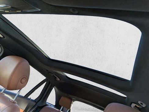 Used 2022 Mercedes-Benz GLC 300 image 12