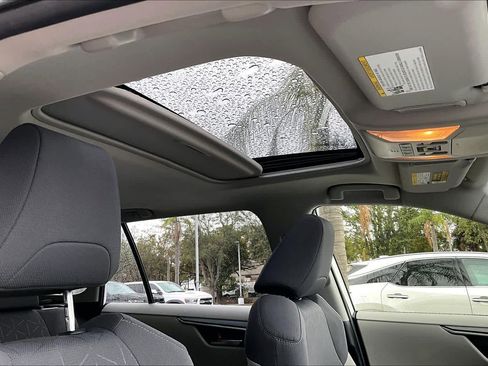 Used 2019 Toyota RAV4 XLE image 14