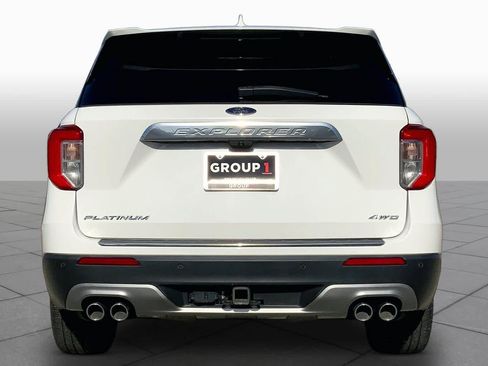 Used 2023 Ford Explorer Platinum w/ Technology Package AWD/4WD image 9
