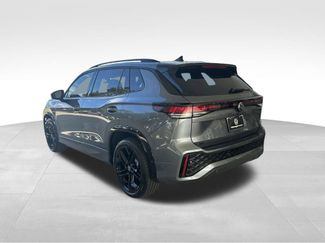 New 2026 Volkswagen Tiguan SE R-Line video 3