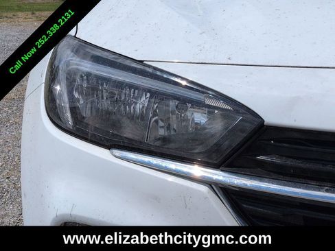 Used 2023 Buick Encore GX Preferred FWD image 11