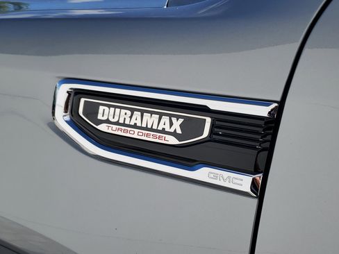 Used 2023 GMC Sierra 1500 SLT w/ SLT Premium Package image 9