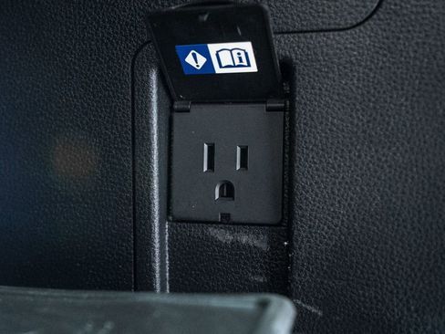 Certified 2023 Toyota Sequoia Capstone image 41