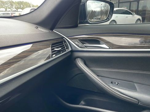 Used 2021 BMW 530i image 29