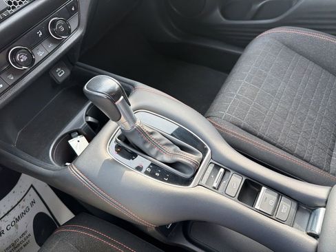 Certified 2023 Honda HR-V Sport image 32