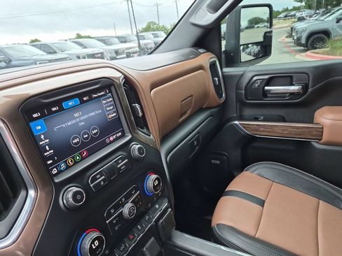 Used 2020 Chevrolet Silverado 3500 High Country w/ LPO, Hitch Package AWD/4WD image 28