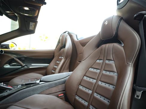 Certified 2022 Ferrari 812 GTS image 43