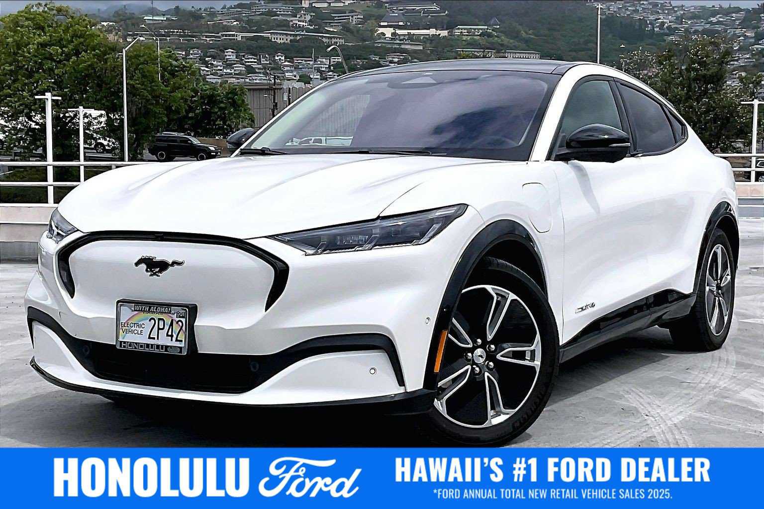 Certified 2023 Ford Mustang Mach-E Premium AWD/4WD image 1
