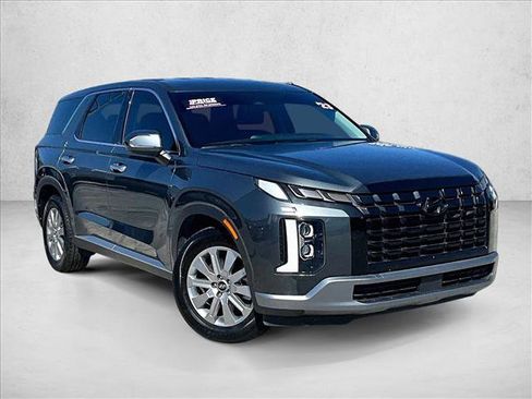 Used 2023 Hyundai Palisade SE w/ Cargo Package FWD image 12