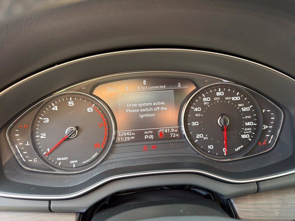 Used 2023 Audi Q5 2.0T Premium w/ Convenience Package AWD/4WD image 21