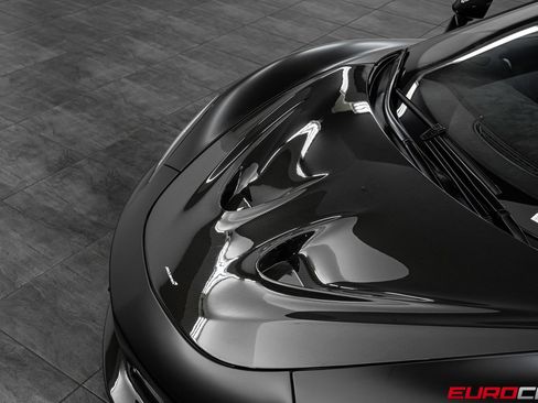 Used 2019 McLaren 600LT RWD image 10