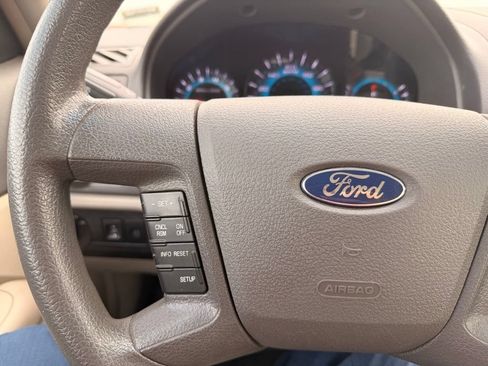 Used 2012 Ford Fusion S FWD image 18