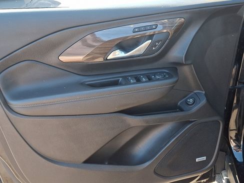 Used 2020 GMC Terrain Denali w/ Denali Premium Package image 12