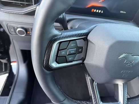 Used 2025 Ford Mustang Coupe RWD image 16