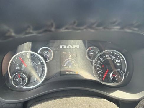 Used 2024 RAM 2500 Big Horn AWD/4WD image 8