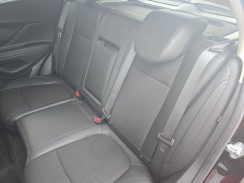 Used 2022 Buick Encore Preferred w/ Safety Package image 14