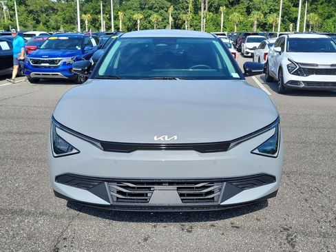 New 2026 Kia EV6 Light RWD image 2
