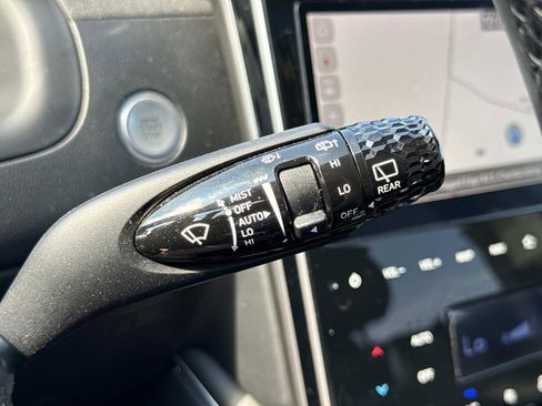 Used 2024 Hyundai Tucson Limited AWD/4WD image 12