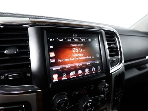 Used 2016 RAM 1500 Laramie w/ Convenience Group AWD/4WD image 27