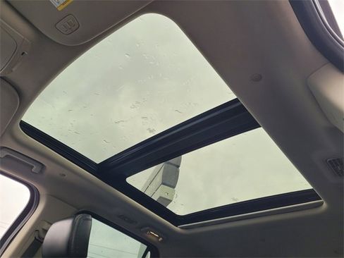 Used 2019 Ford Expedition Max Platinum image 23