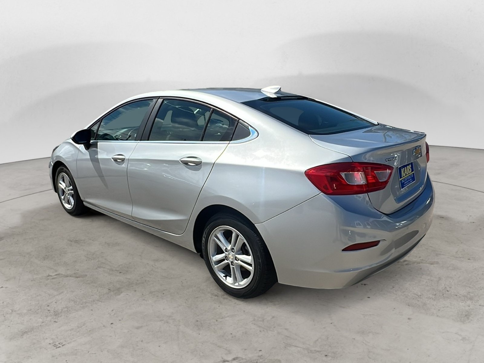 Used 2016 Chevrolet Cruze LT w/ Convenience Package FWD image 4
