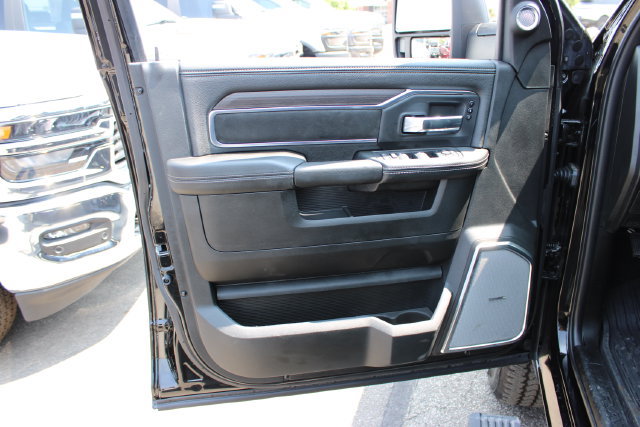 Used 2026 RAM 3500 Laramie AWD/4WD image 11