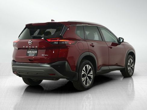 Used 2021 Nissan Rogue SV w/ Premium Package image 5