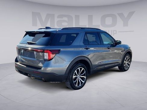 Used 2025 Ford Explorer ST-Line image 5