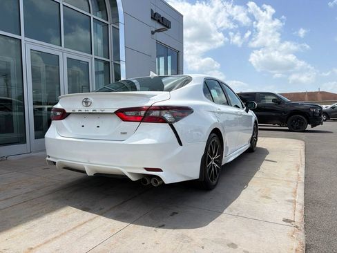 Used 2024 Toyota Camry SE FWD image 12