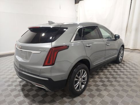 Used 2023 Cadillac XT5 Premium Luxury w/ Technology Package AWD/4WD image 3
