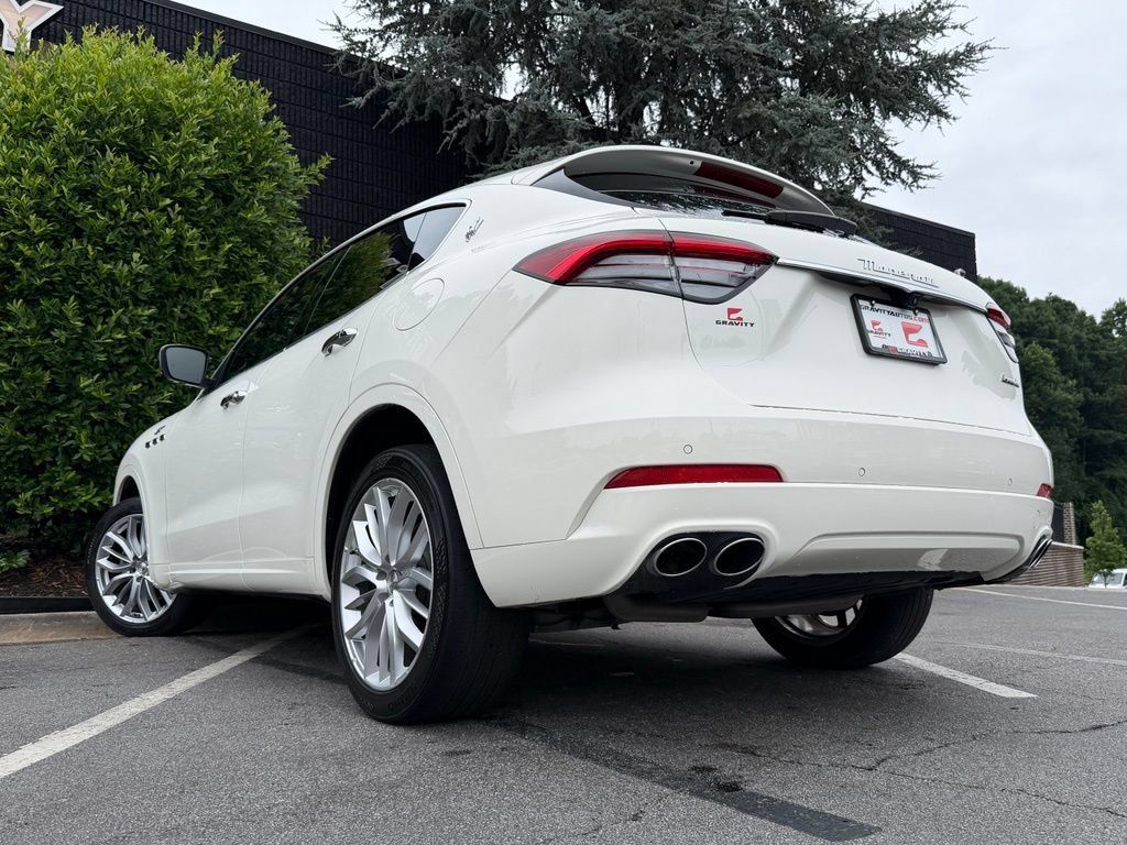 Used 2022 Maserati Levante GT AWD/4WD image 20