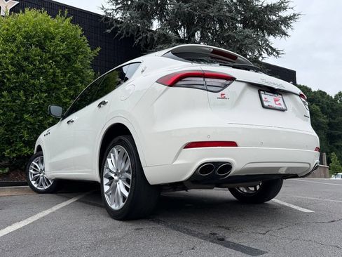 Used 2022 Maserati Levante GT AWD/4WD image 20