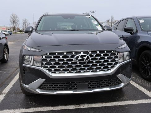 Used 2023 Hyundai Santa Fe SEL w/ Premium Package image 3