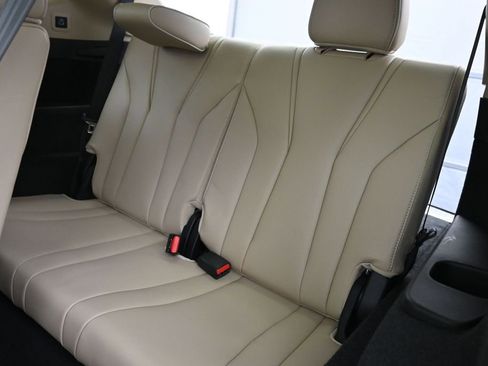 Used 2022 Acura MDX SH-AWD w/ Advance Package image 16