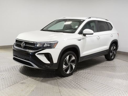Used 2023 Volkswagen Taos SE AWD/4WD image 8