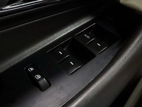 Used 2011 Ford Taurus SEL w/ 201A Rapid Spec Order Code image 24