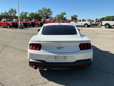 Used 2024 Ford Mustang GT RWD image 2