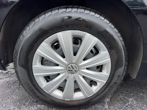 Used 2011 Volkswagen Jetta Sedan image 35