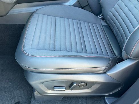Used 2025 Ford Explorer ST AWD/4WD image 34