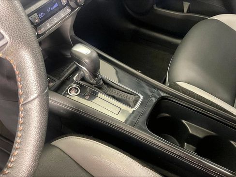 Used 2024 Nissan Kicks SR w/ SR Premium Package FWD image 16