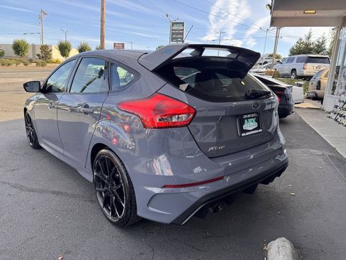 Used 2017 Ford Focus RS AWD/4WD image 3