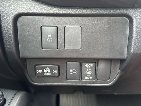 Used 2020 Toyota Tacoma TRD Off-Road image 27