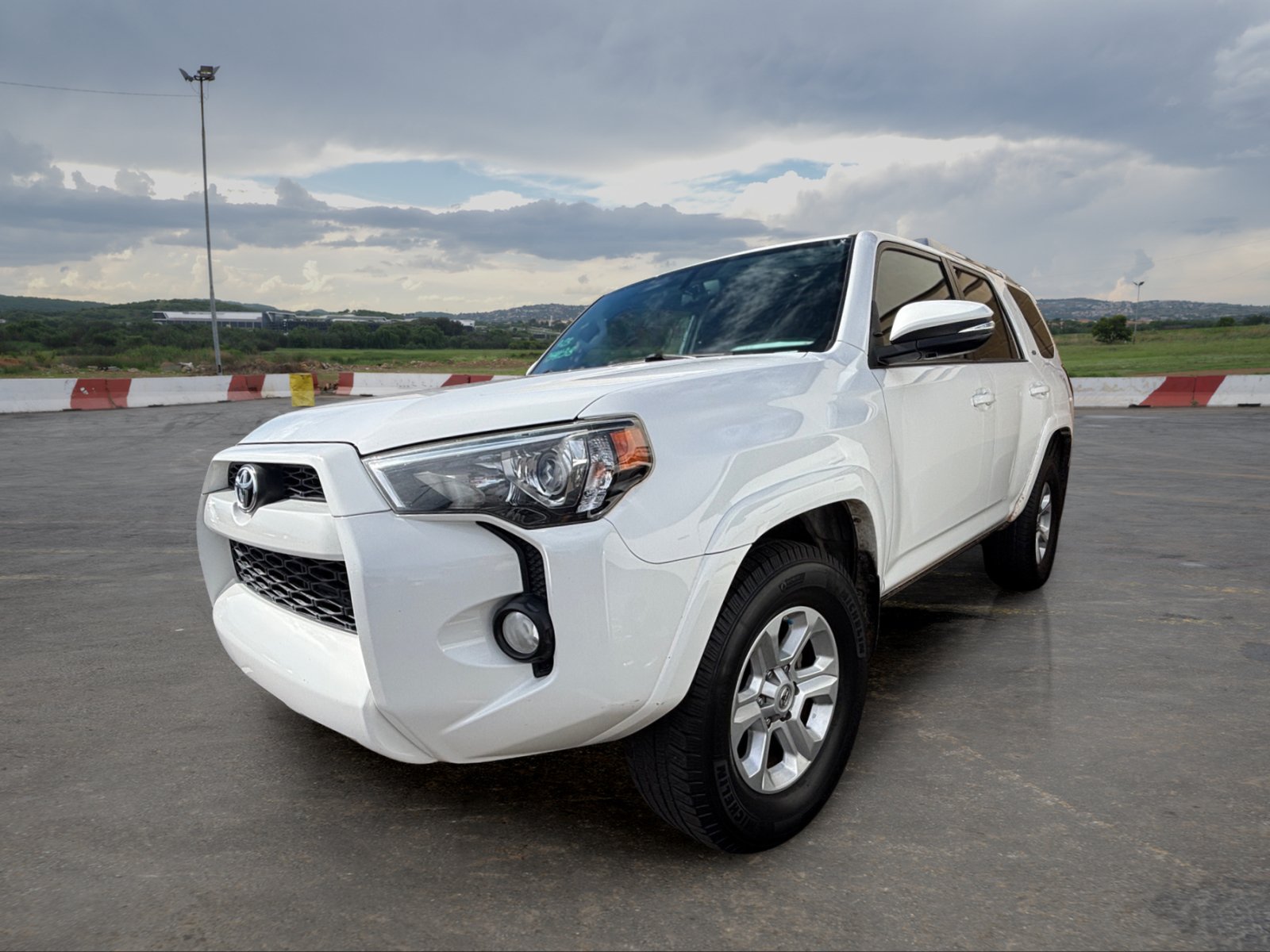 Used 2015 Toyota 4Runner SR5 Premium AWD/4WD image 5