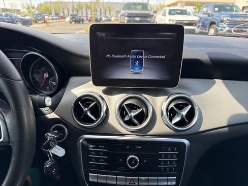 Used 2018 Mercedes-Benz GLA 250 4MATIC w/ Convenience Package image 8