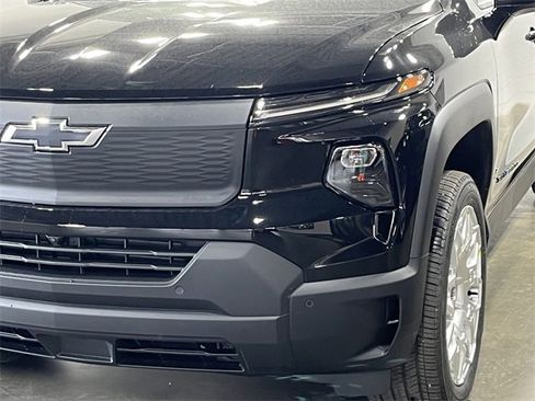 New 2026 Chevrolet Silverado EV W/T w/ LPO, Custom Package image 8
