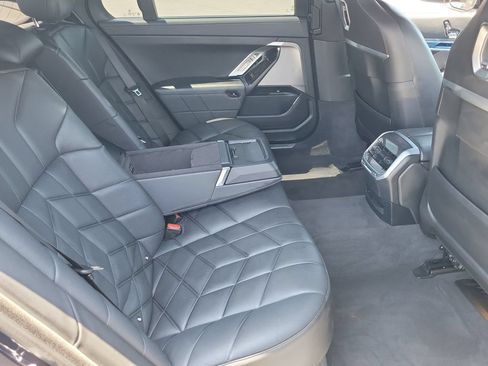 Used 2024 BMW 740i RWD image 22